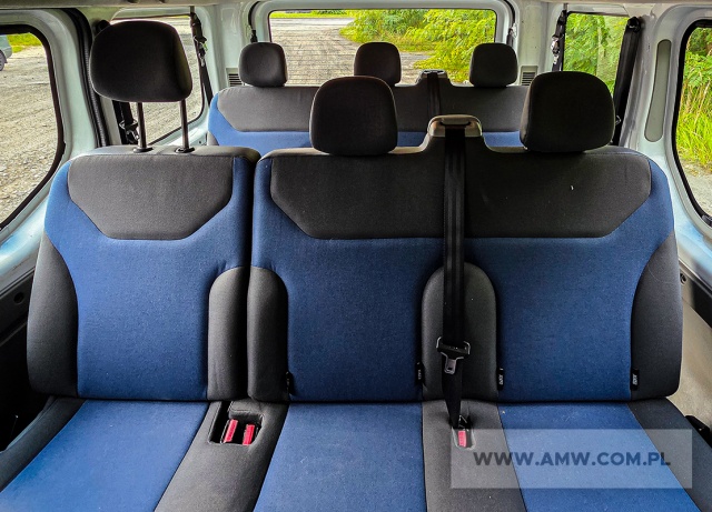 Samochód osobowy Renault Trafic (przebieg 230 tys. km) 